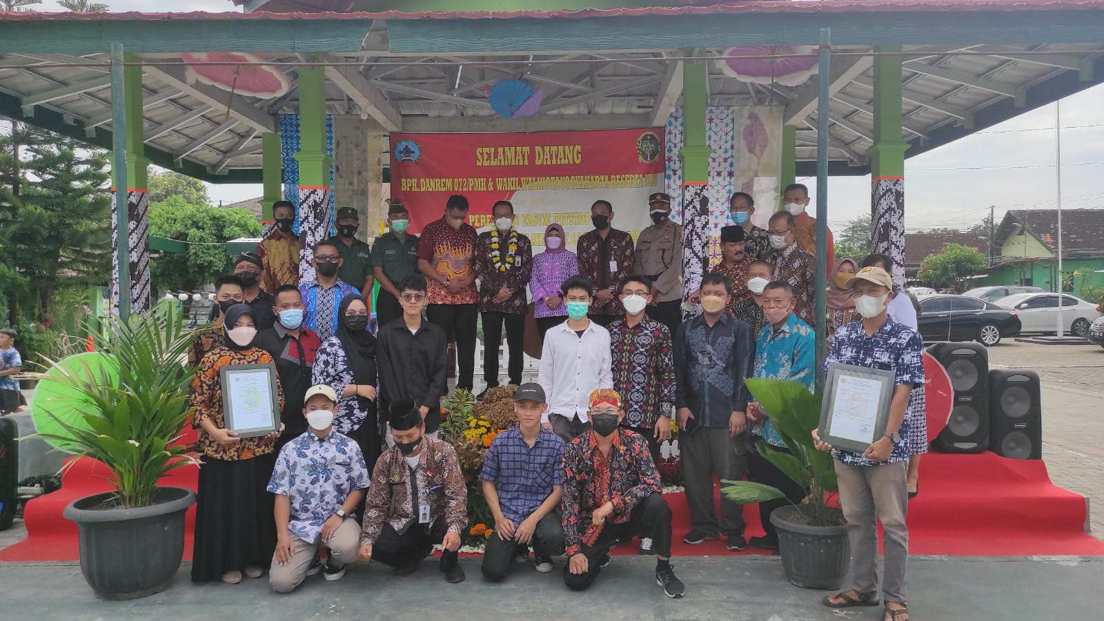 Wawali Meresmikan Pembangunan Fasum Pit Stop Di Kelurahan Kotabaru